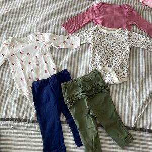 SOLD- 3mo girl outfits